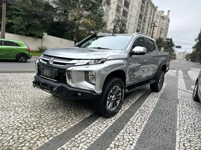 Mitsubishi TRITON HPE-S 2.4 CD 4X4 TB Diesel Aut. 2022