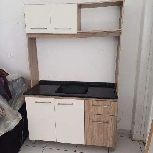 Vende entrego armário completo Boa condição 