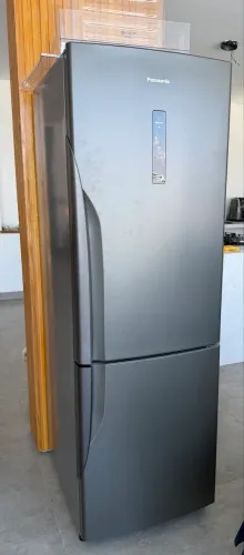Geladeira Panasonic Inverter 397 L ? Titânio ? 110/127 V