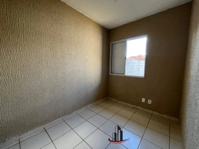 Casa disponível para venda no Condomínio Moradas com 03 quartos