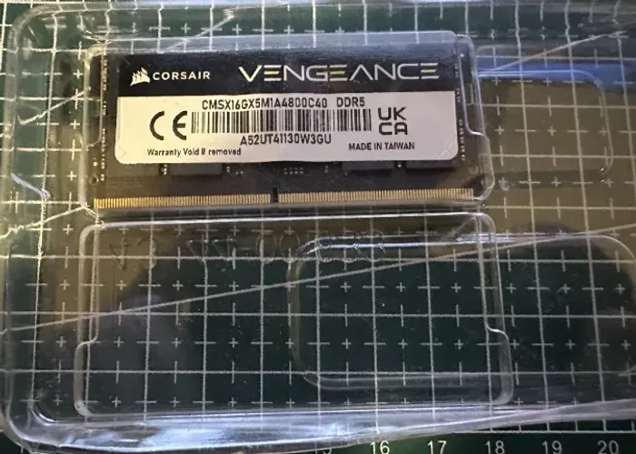 Memória Corsair Vengeance DDR5 SODIMM - 16GB (1x16GB) - troco