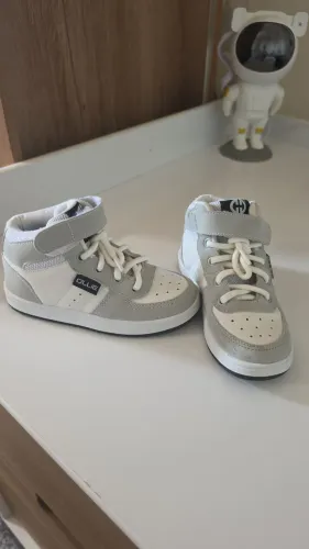 Vendo bota infantil tam 28