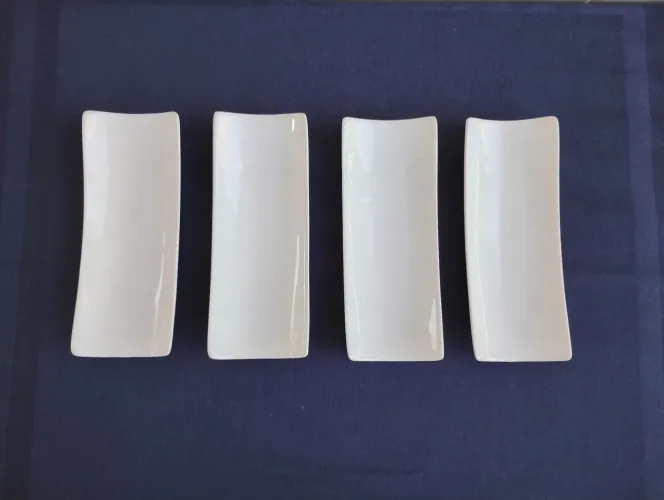 Petisqueira em porcelana sem marca