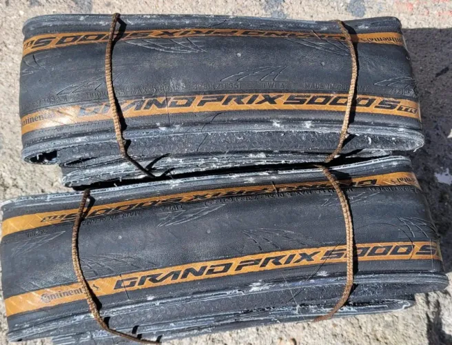 Pneus Continental GP5000s tr "Envio OLX"
