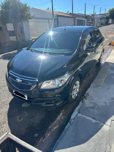 Chevrolet Onix Hatch LT 1.4 8V Flex Power Mec. 4P 2014