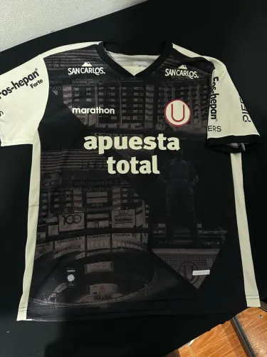 Camiseta Universitário G