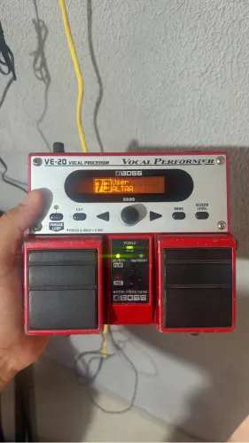 Pedal de voz (BOSS - VE-20)