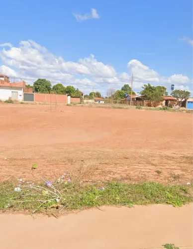 Vende-se Lote de 180m em Francisco Sá