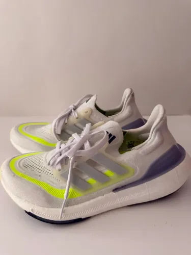 Tênis adidas ultraboost