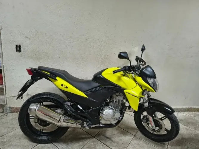 HONDA CB 300 2014 CONSERVADA