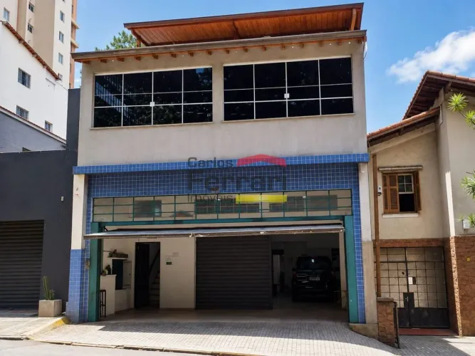 Prédio Comercial no Horto, 3 andares, localização privilegiada, 5 vagas