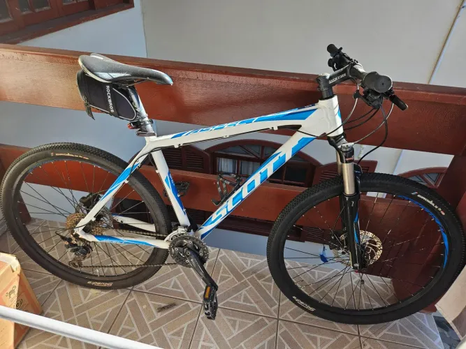 Vendo bike forte Scott Aspect completa com capacete + bolsa + bomba
