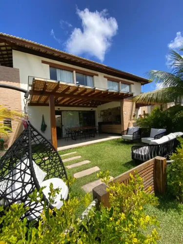 Duplex com 3 suítes e garden privativo no exclusivo Condomínio Beira Mar Privilege, em Imb