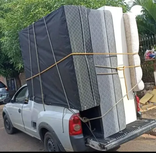 Fretes e frete e descarte de móveis