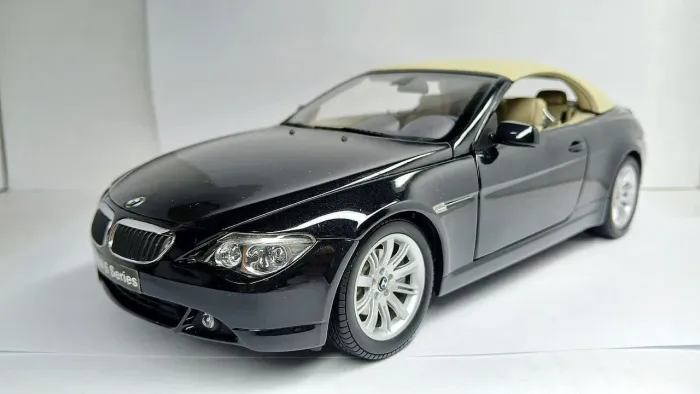 Miniatura BMW 645Ci Cabriolet 1/18