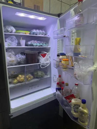 Vendo geladeira espelhada