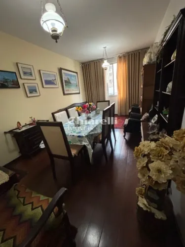 Apartamento 1ª quadra da Praia de Icaraí, 3 qtos, 1 vg | Chiarelli Imóveis