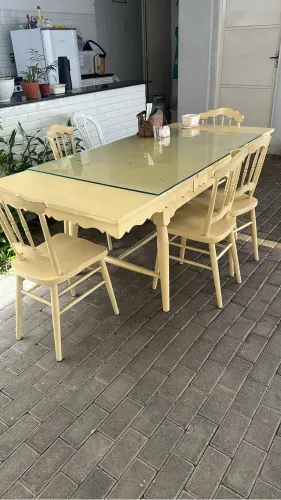 Mesa estilo colonial