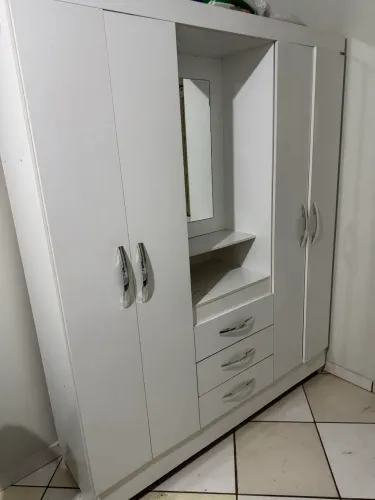 GUARDA ROUPAS