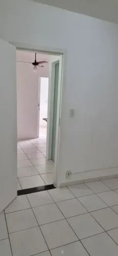 Ponto comercial/Loja/Box para aluguel tem 30 metros quadrados com 1 quarto