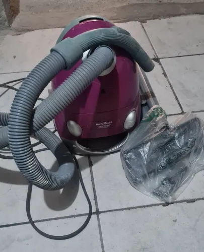 Aspirador de pó britânia ASP 1400
