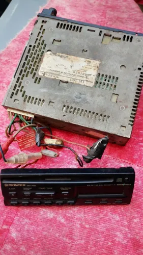 Rádio e toca fitas original Fiat e toca fitas e rádio pionner