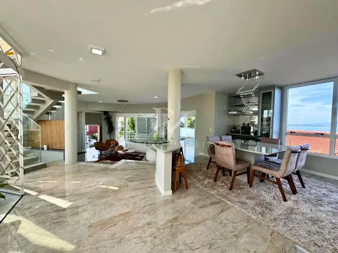 Casa com 3 suítes à venda em Itaguaçu, Florianópolis