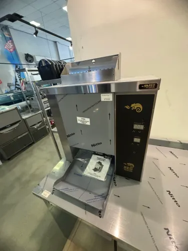 Tostadeira Vertical Inox com regulagem de temperatura e velocidade digital Red Chameleon