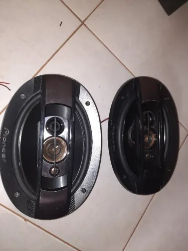 Par de auto falantes Pioneer TS-6990BR 6X9 150RMS usado ( com caixa de som)