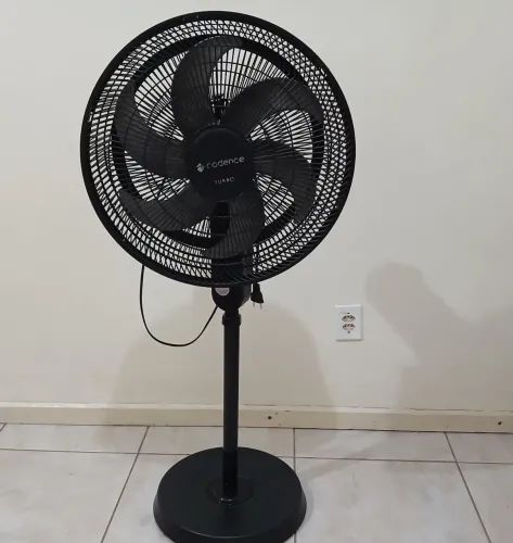 Ventilador coluna Cadence