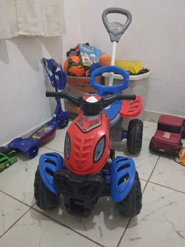 Vende um Quadriciclo infantil