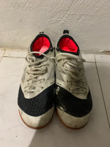 Tênis de futsal max1000