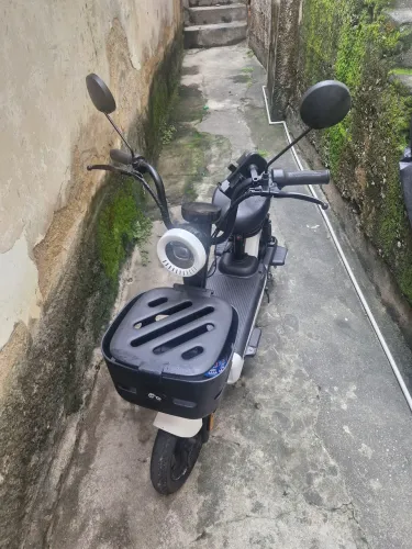 Moto chefe PITICA (2 meses de uso apenas)