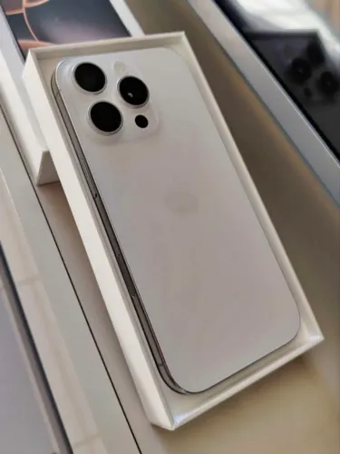 iPhone 16 Pro 256gb Titanium White Novo