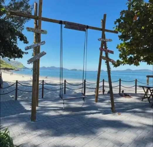 Apartamento mobiliado condomínio fechado Costa do Sahy 