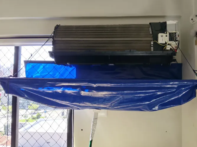 Limpeza de ar-condicionado