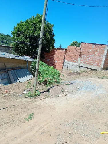 Vendo um terreno