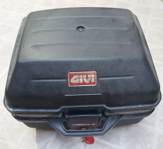 Bau givi moto