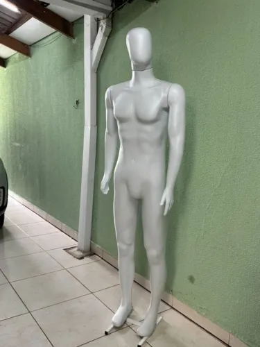 Manequim masculino