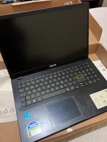 Notebook ASUS seminovo