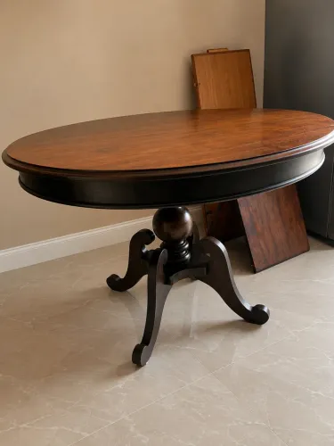 Mesa antiga extensível
