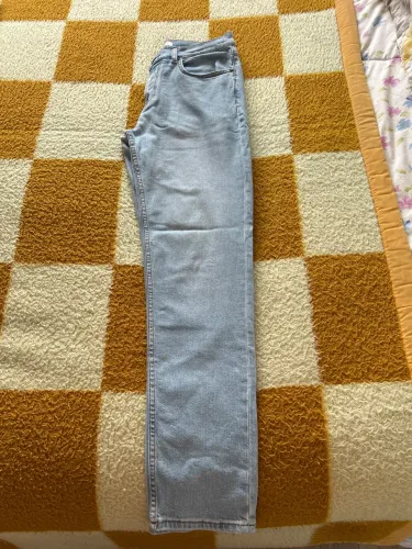 Calça jeans Tamanho EUR 40 - bom pra quem veste 41 BRA