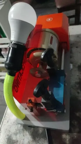 Máquina de copiar chaves automática e manual bivolt