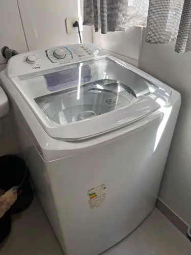 Máquina de Lavar Electrolux 13kg - Ótimo Estado