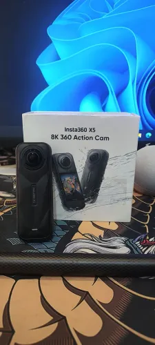 Camera insta x5