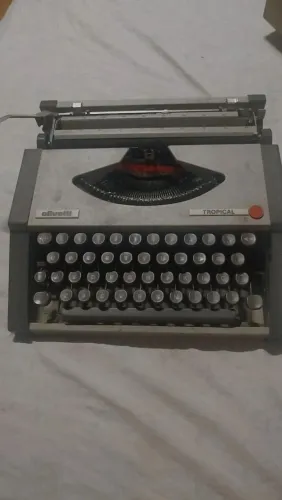 Máquina de escrever relíquia