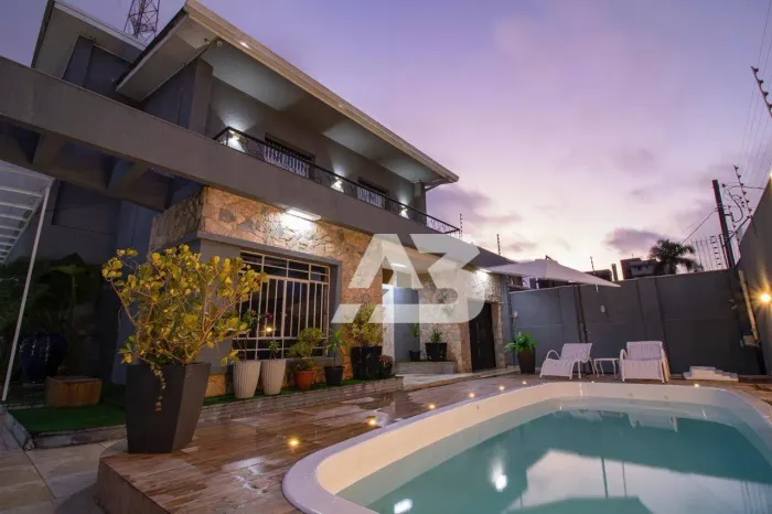 Casa com 7 dormitórios para alugar, 462 m² por R$ 15.000,00/mês - Cristo Rei - Curitiba/PR