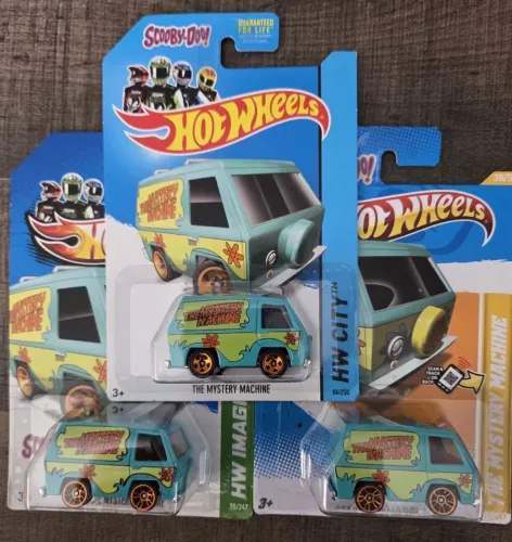 Hot whewls 2012 Screen Time Lot of 3 Scooby-Do Mystery Machine