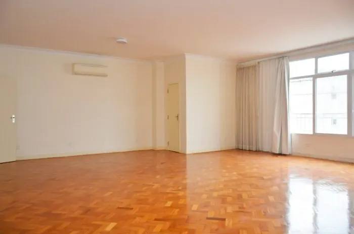 Praia do Flamengo - Amplo apartamento 3 quartos em excelente estado a Venda / Rio de Jane