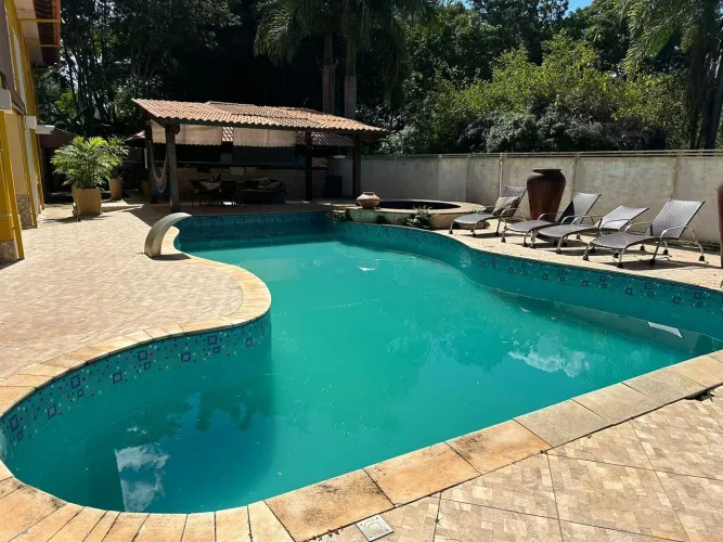 Casa dos Sonhos à Venda ou Troca - Excelente Localização
